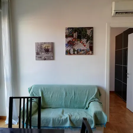 Marconi Apartmán